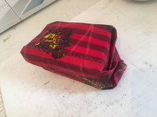 Load image into Gallery viewer, Reusable Bees Wax Food Wraps