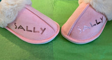 Load image into Gallery viewer, Personalised Mother’s Day slippers, Mother’s Day slippers, mum slippers