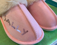 Load image into Gallery viewer, Personalised Mother’s Day slippers, Mother’s Day slippers, mum slippers