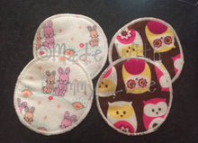 Load image into Gallery viewer, Breast Pads, Nursing Pads, Breastfeeding, Washable Breast Pads, Reusable Breast Pads, New Mom Gift, New Mum Gift, Baby Shower, Baby Gift