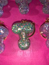 Load image into Gallery viewer, Glitter penis keyring
