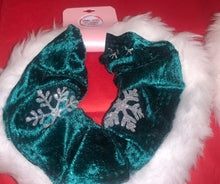 Load image into Gallery viewer, Christmas Scrunchie