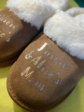 Load image into Gallery viewer, Personalised Mother’s Day slippers, Mother’s Day slippers, mum slippers