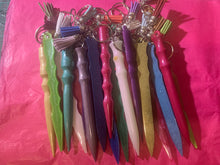 Load image into Gallery viewer, Kubotan resin keyring