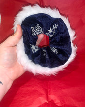 Load image into Gallery viewer, Christmas Scrunchie