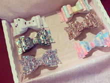 Load image into Gallery viewer, Box of bows