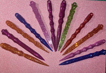 Load image into Gallery viewer, Kubotan resin keyring