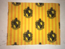Load image into Gallery viewer, Reusable Bees Wax Food Wraps
