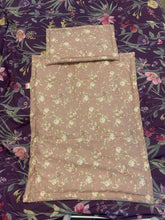 Load image into Gallery viewer, Next to me crib blanket &amp; pillow.
